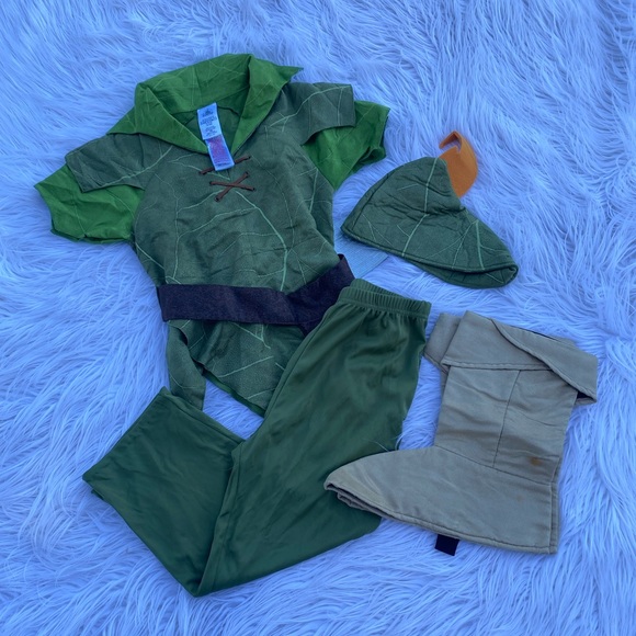 Disney Other - Boys Disney Peter Pan costume (D3)